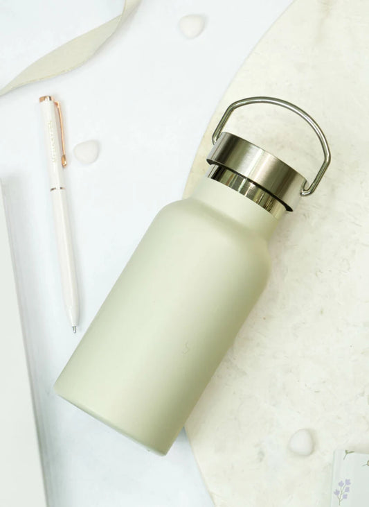 Beige Thermos Bottle Elegant & Functional