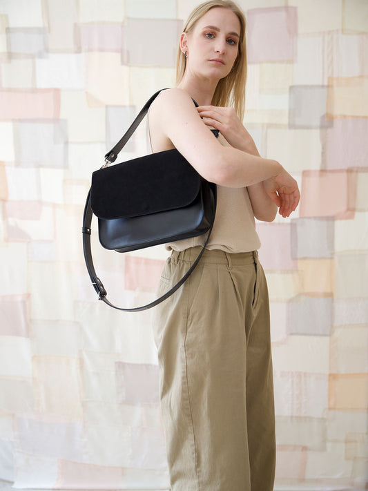 Astoria Handbag – Minimalist & Timeless
