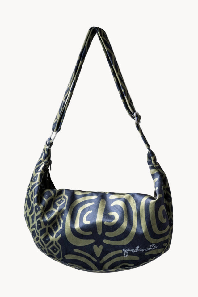 Hobo Bag – Spacious & Iconic