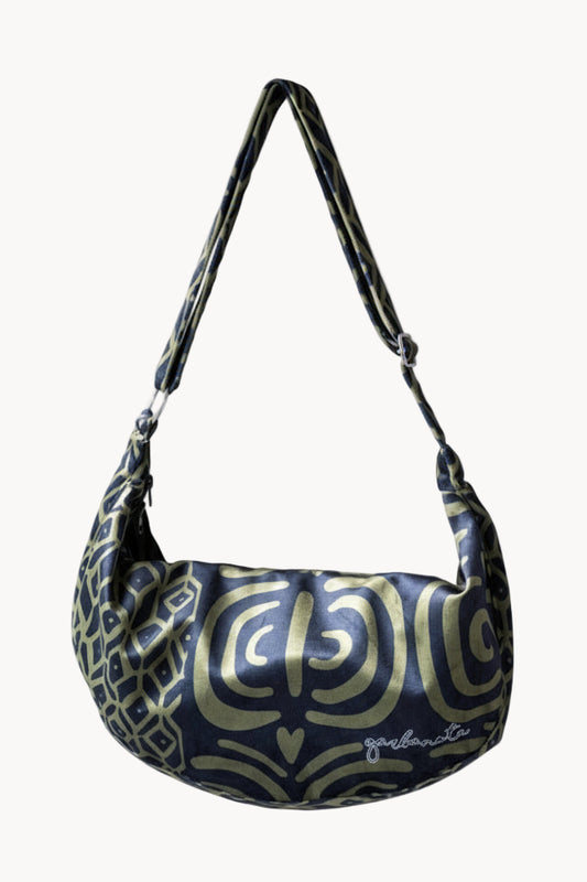 Hobo Bag – Spacious & Iconic