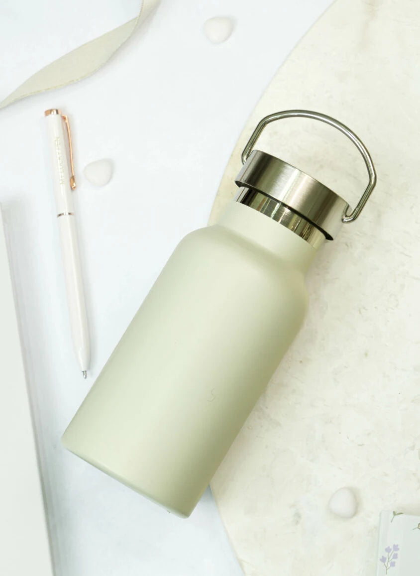 Beige Thermos Bottle Elegant & Functional